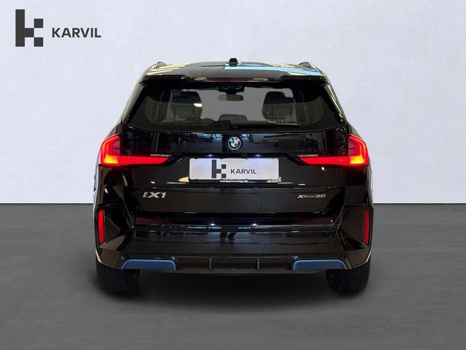 BMW iX1 xDrive30 Fully Charged M-Sport 5d