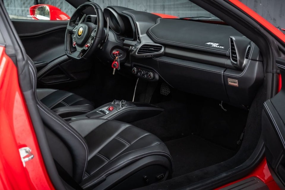 Ferrari 458 4,5 Italia DCT 2d