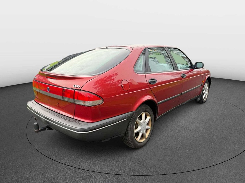 Saab 900 2,0  5d