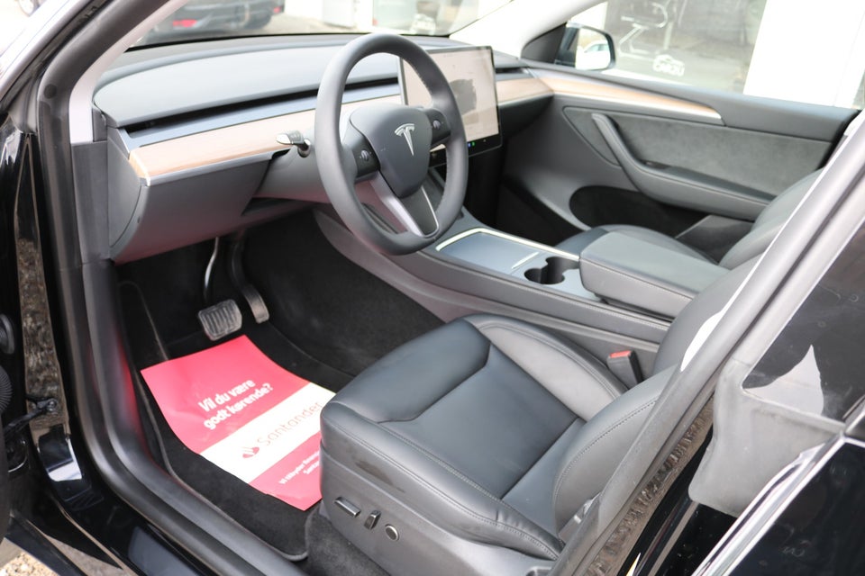 Tesla Model Y Long Range AWD 5d