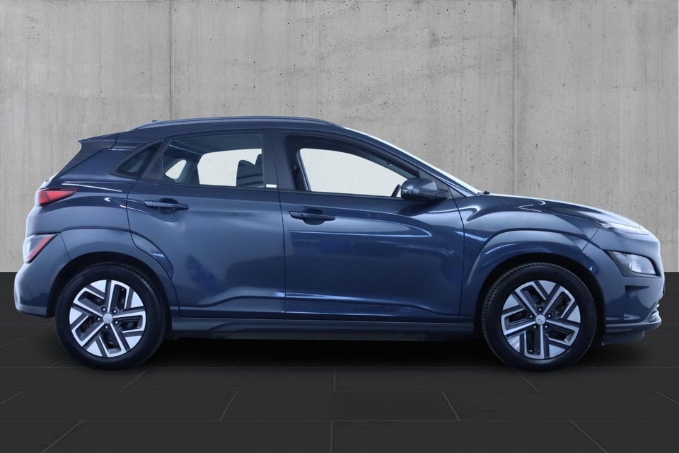 Hyundai Kona 64 EV Select 5d