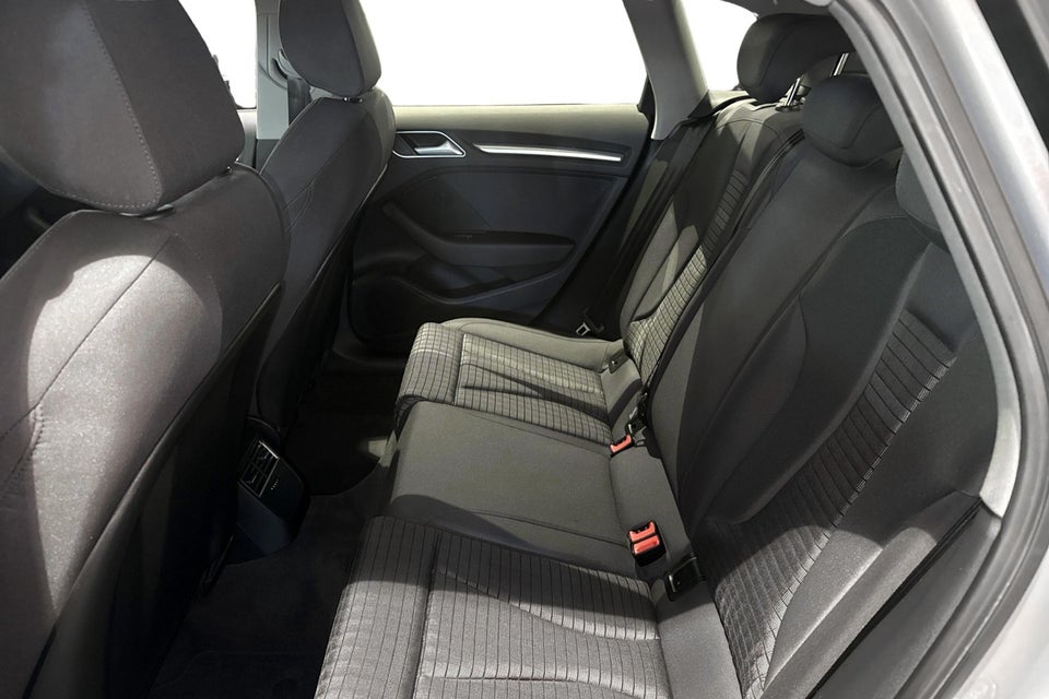 Audi A3 35 TFSi Limited plus Sportback S-tr. 5d