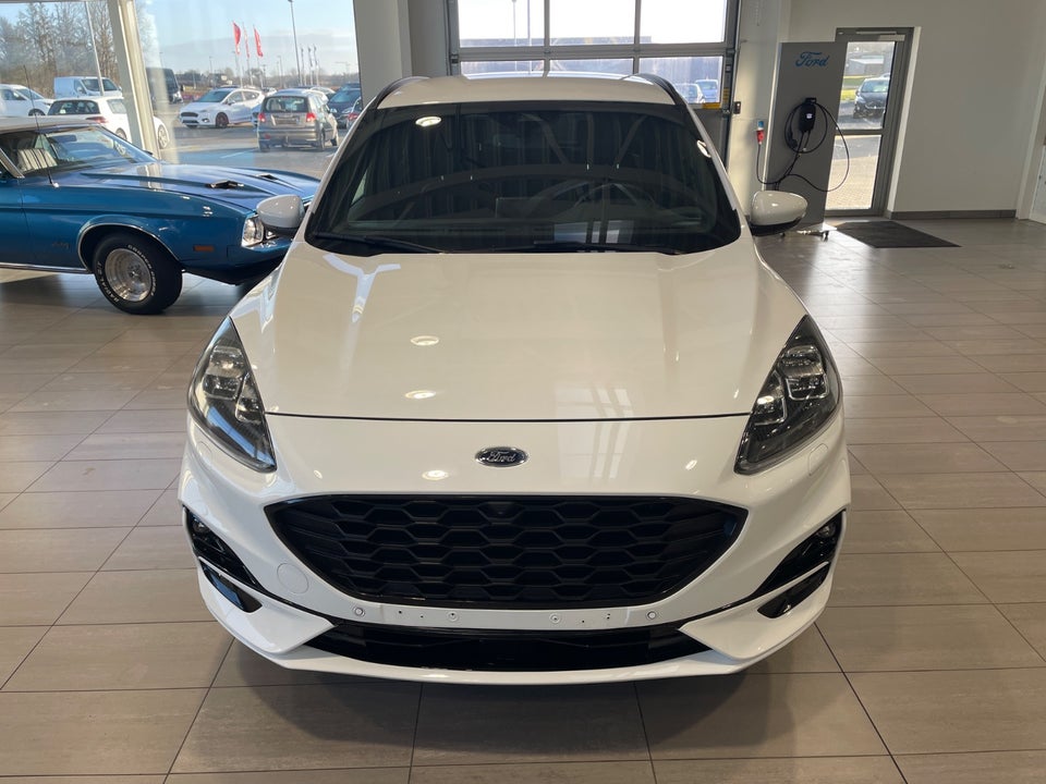 Ford Kuga 2,5 PHEV ST-Line X CVT 5d