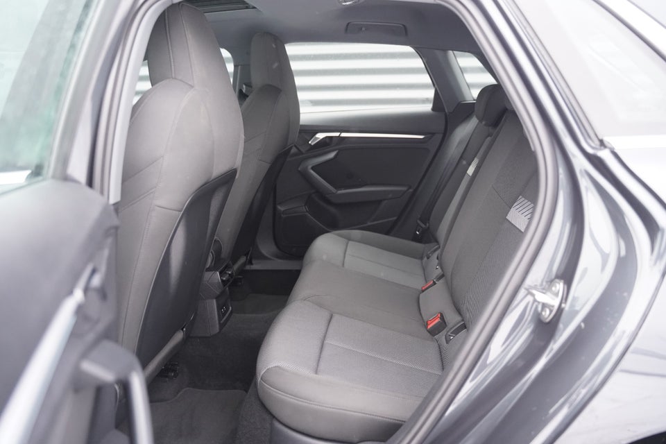 Audi A3 40 TFSi e Sportback S-tr. 5d