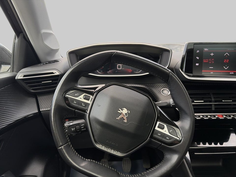 Peugeot 208 1,2 PureTech 100 Allure Sky 5d