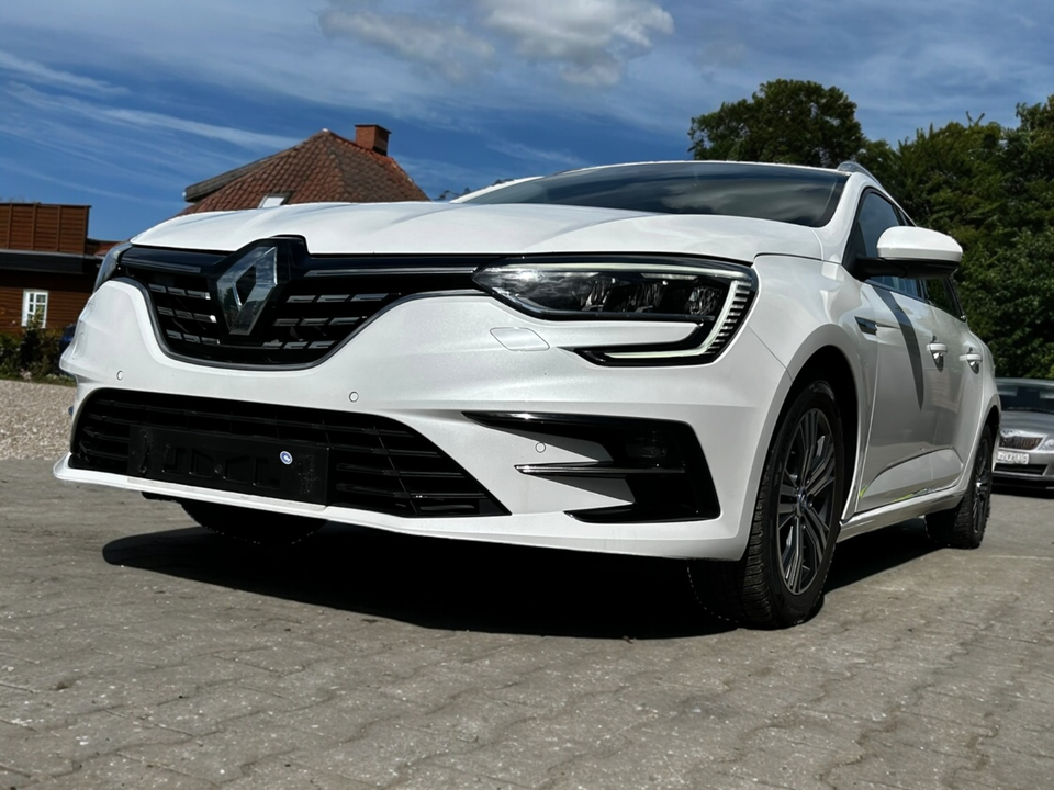 Renault Megane IV 1,6 E-Tech Intens Sport Tourer 5d
