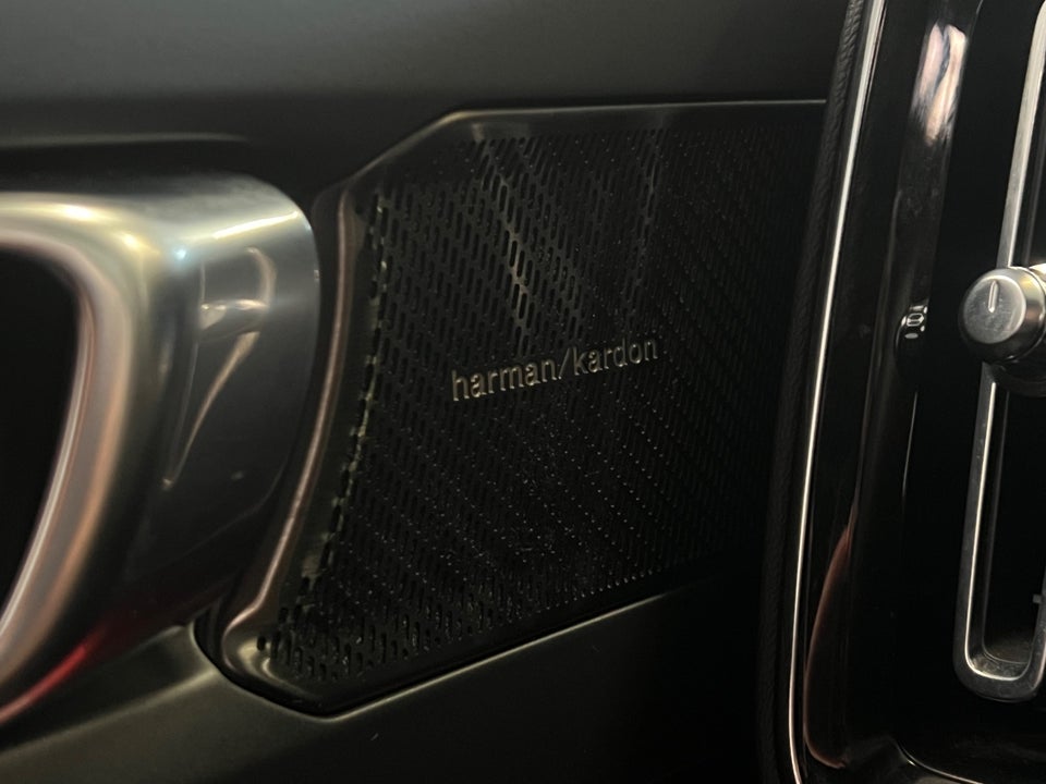 Volvo XC40 P8 ReCharge Twin R-Design 5d