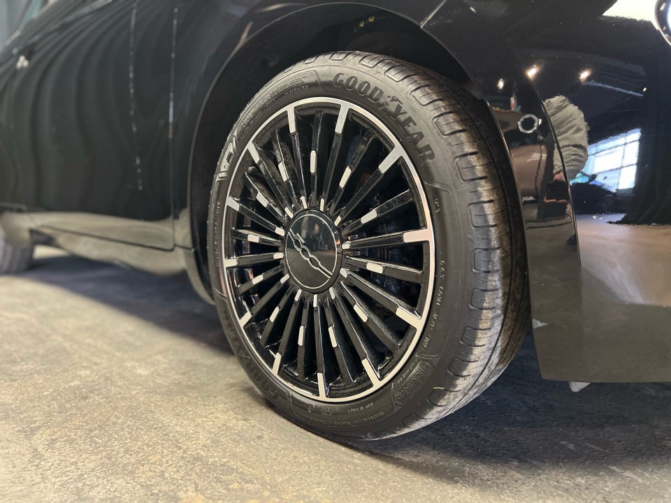 Fiat 500e 42 la Prima by Bocelli 3d