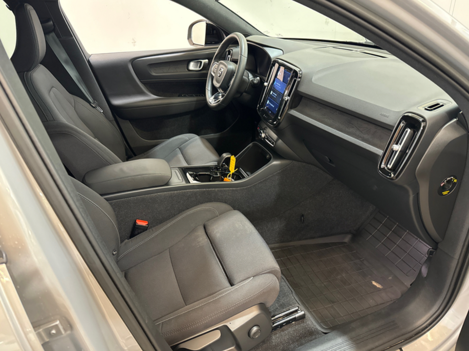 Volvo XC40 P6 ReCharge Core 5d