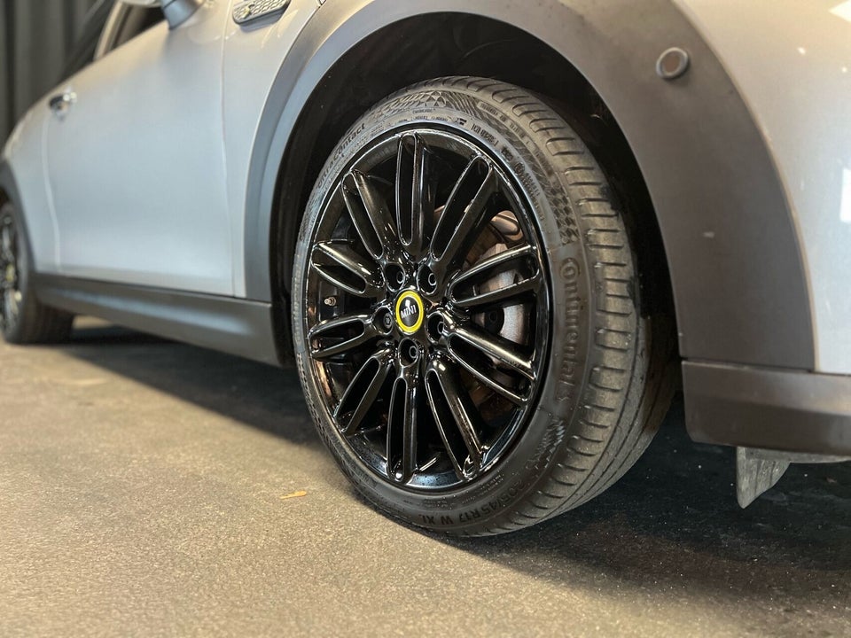 MINI Cooper SE Edition Premium Plus 3d