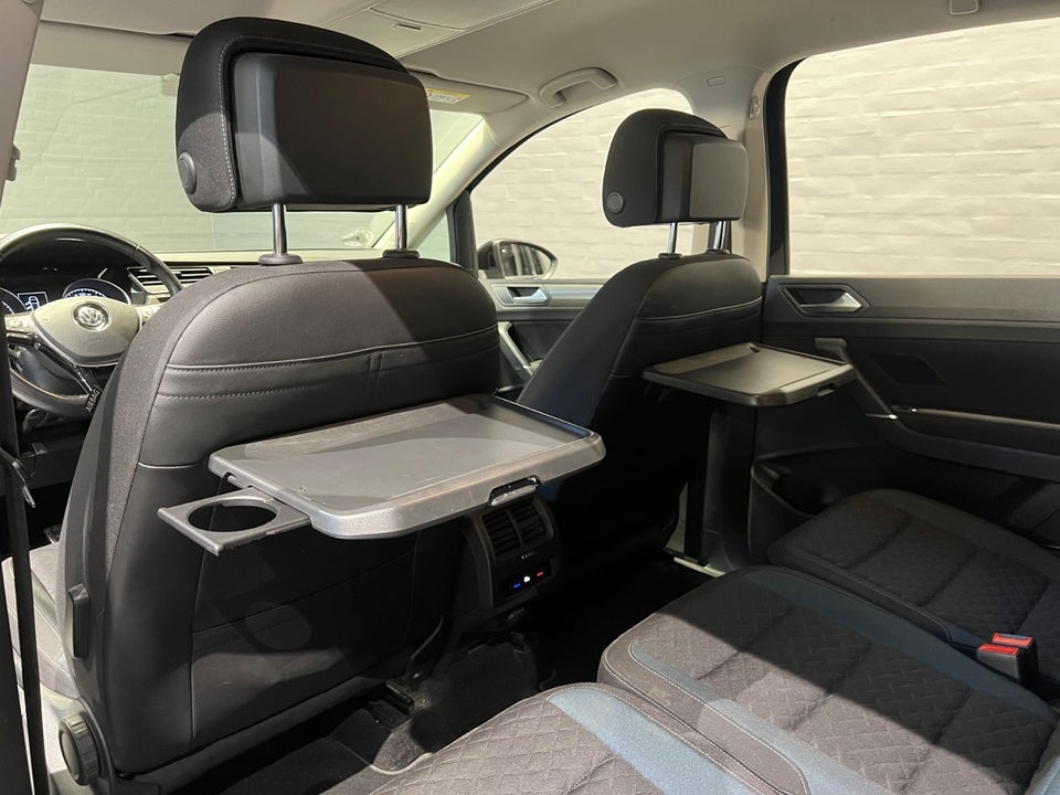 VW Touran 1,6 TDi 115 IQ.Drive DSG 7prs 5d