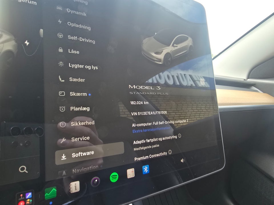 Tesla Model 3 Standard Range+ RWD 4d