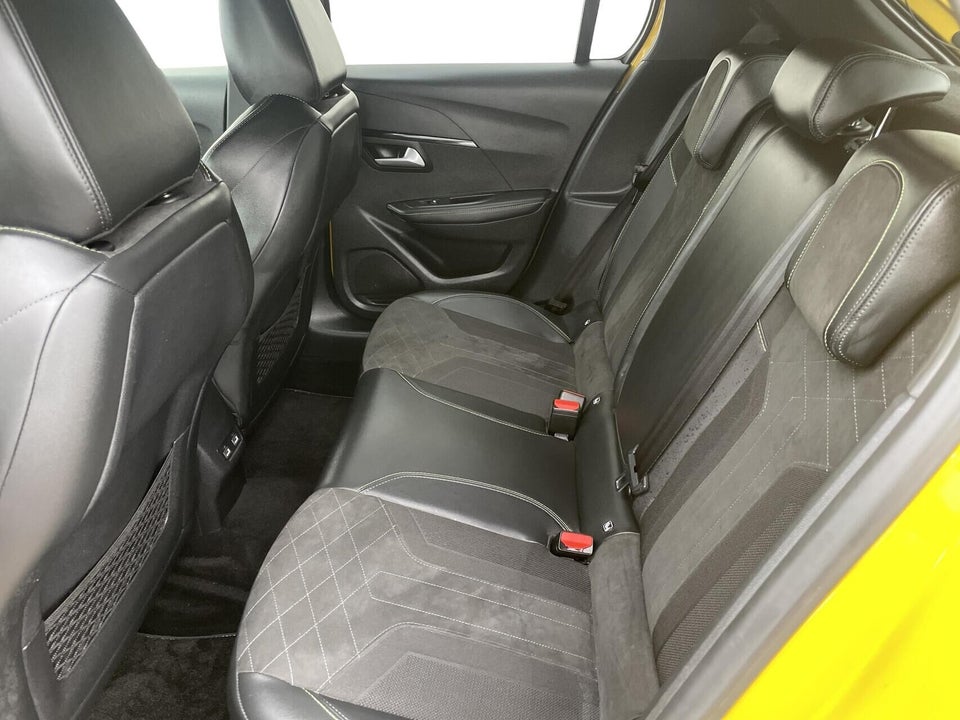 Peugeot e-208 50 GT Pack 5d