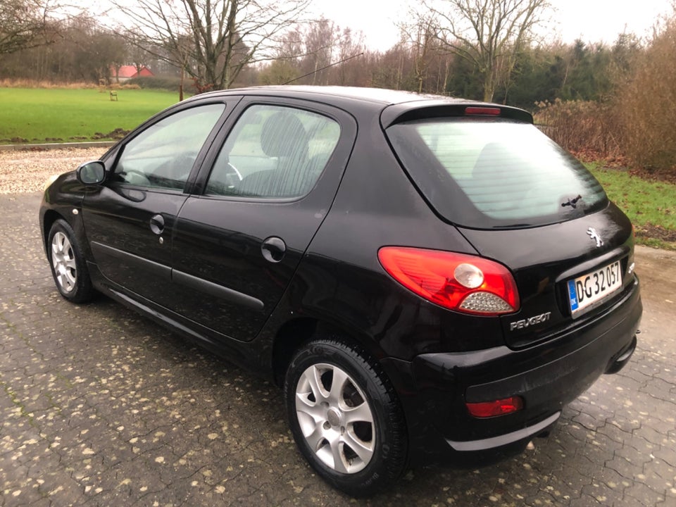 Peugeot 206+ 1,4 HDi 70 Active 5d