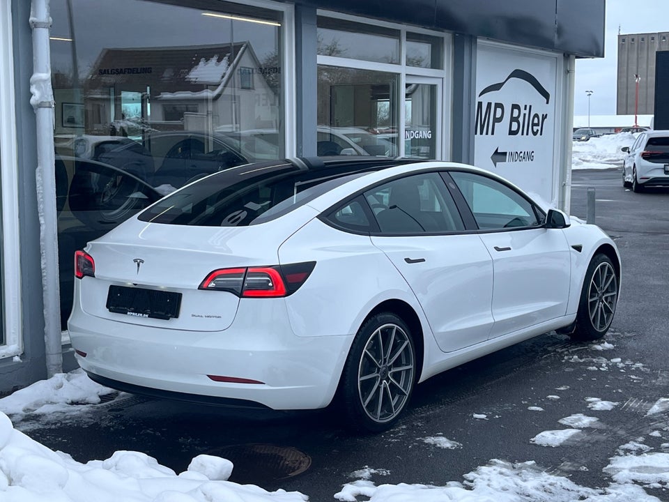 Tesla Model 3 Long Range AWD 4d