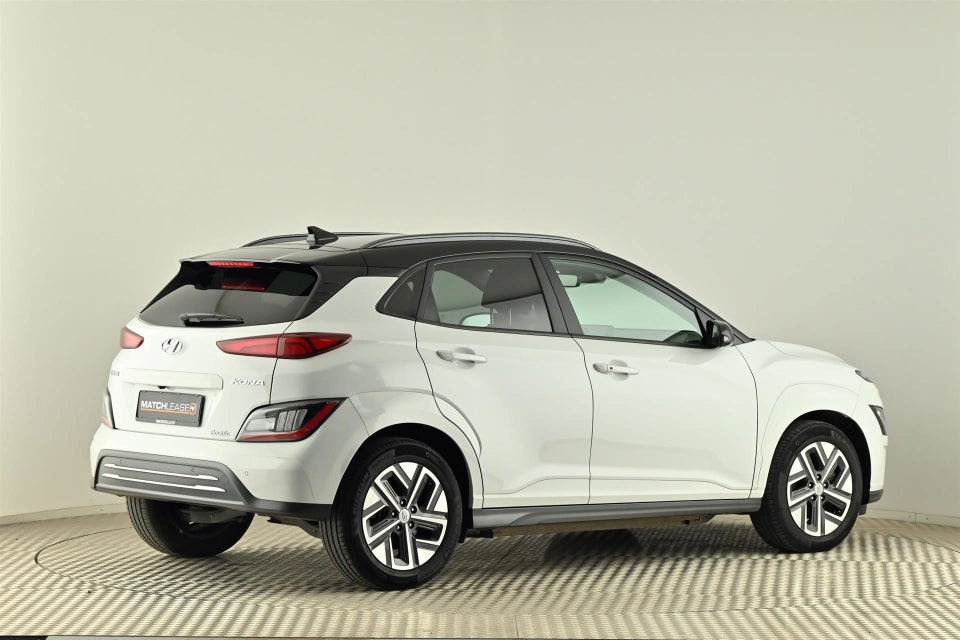 Hyundai Kona 64 EV Essential 5d