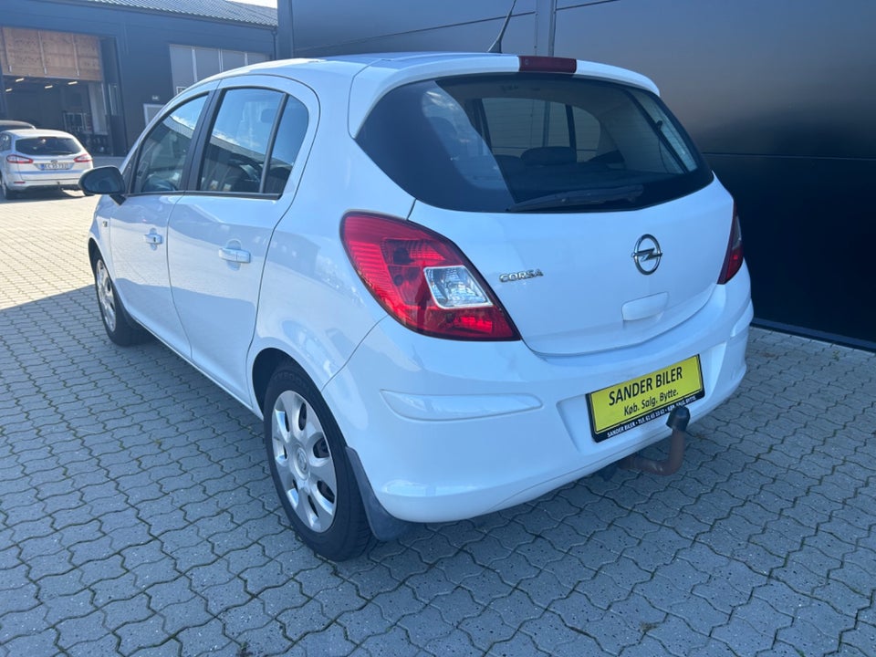 Opel Corsa 1,2 16V Enjoy 5d