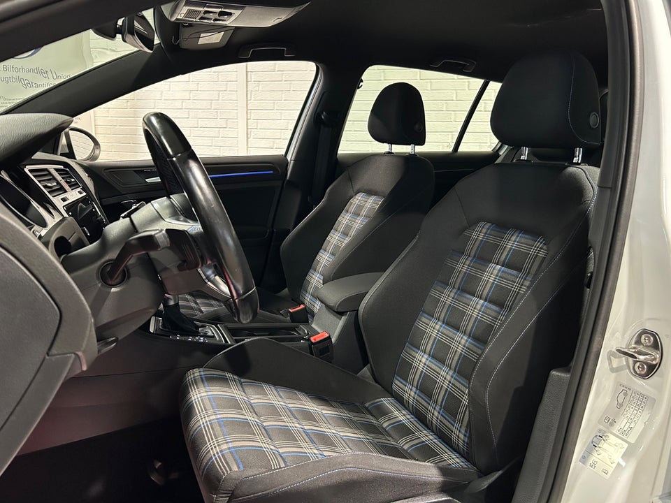 VW Golf VII 1,4 GTE DSG 5d