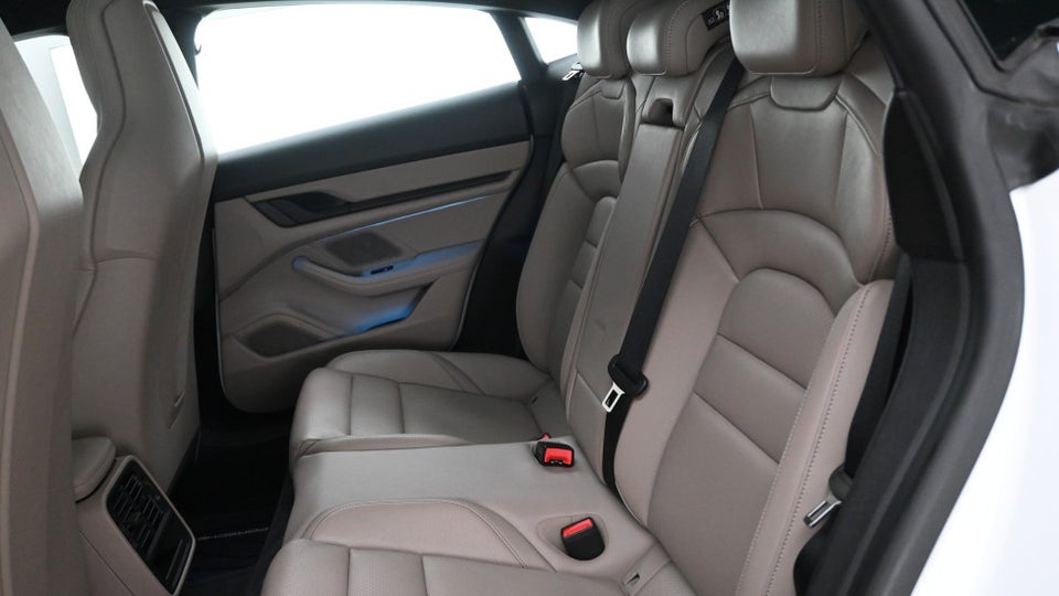 Porsche Taycan Performance+ 75 Years 4d