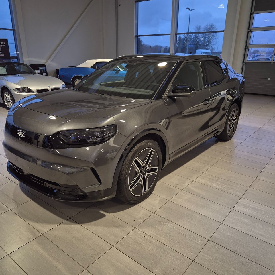 Ford Capri 82 Premium Extended Range 5d