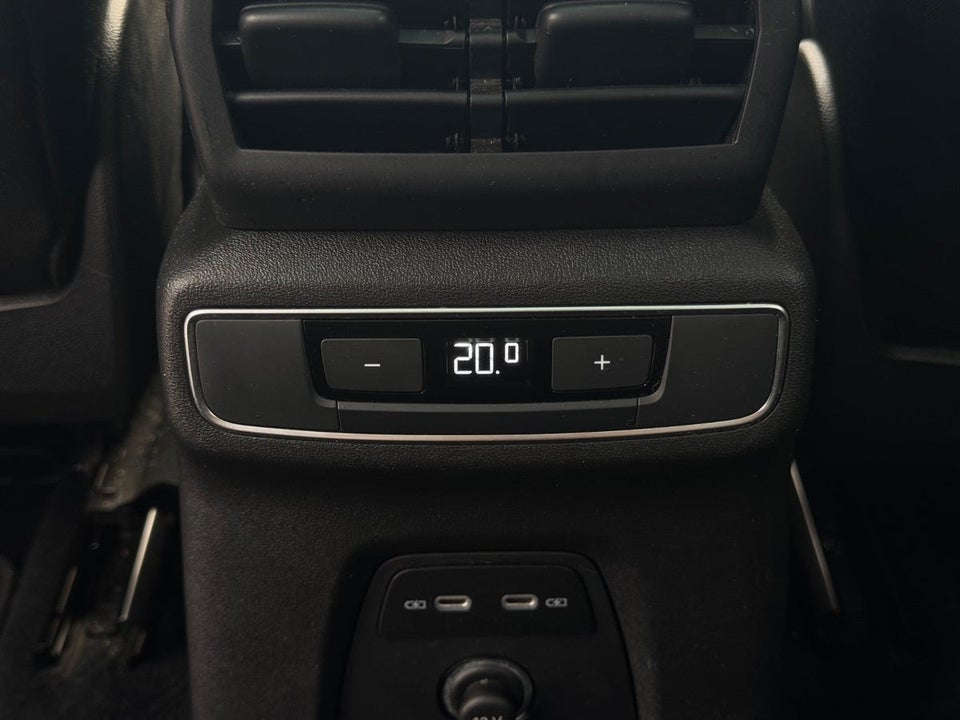 Audi Q4 e-tron 40 S-line 5d