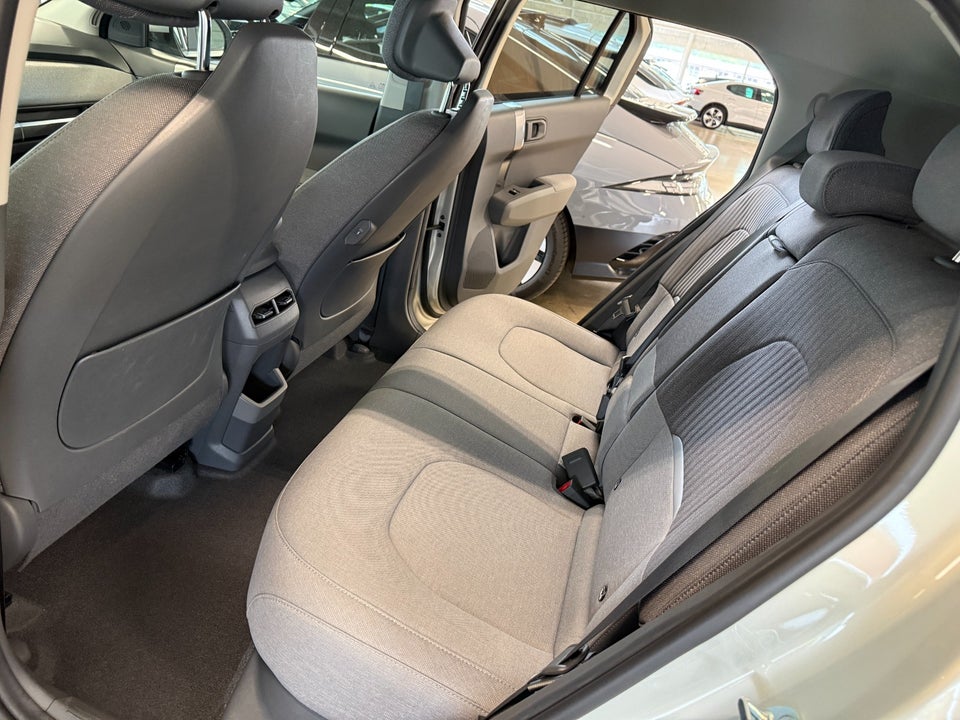 Kia EV3 58 Standard Range Prestige 5d
