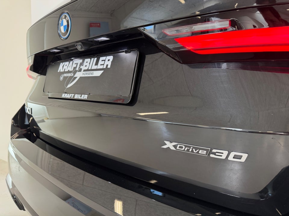 BMW iX1 xDrive30 M-Sport 5d