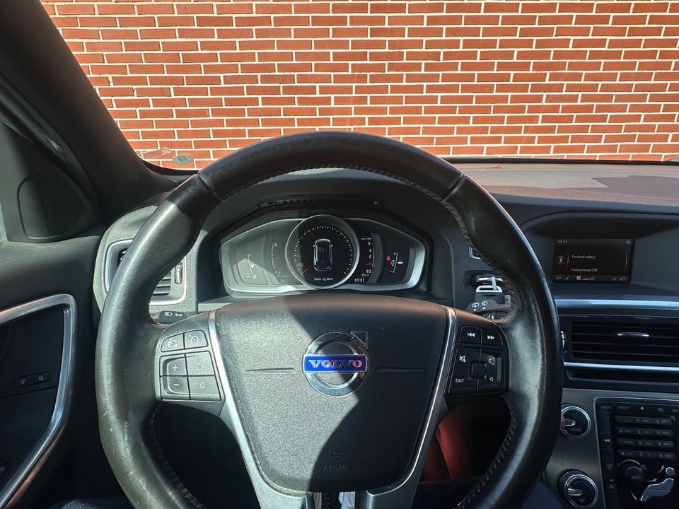 Volvo V60 2,0 D3 150 Momentum 5d