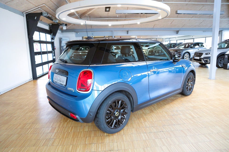 MINI Cooper SE Classic Trim 3d
