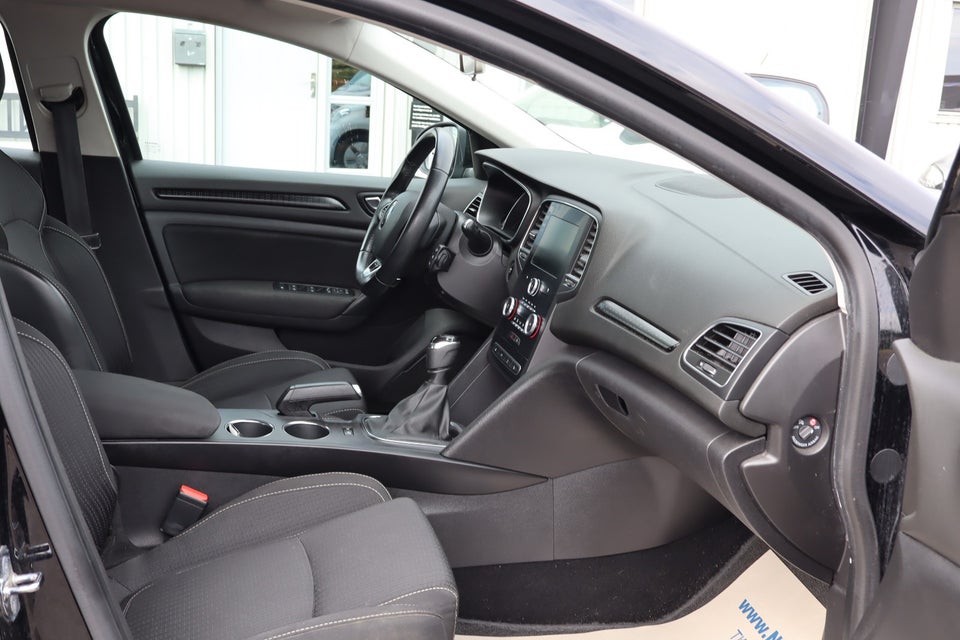 Renault Megane IV 1,2 TCe 100 Zen Sport Tourer 5d