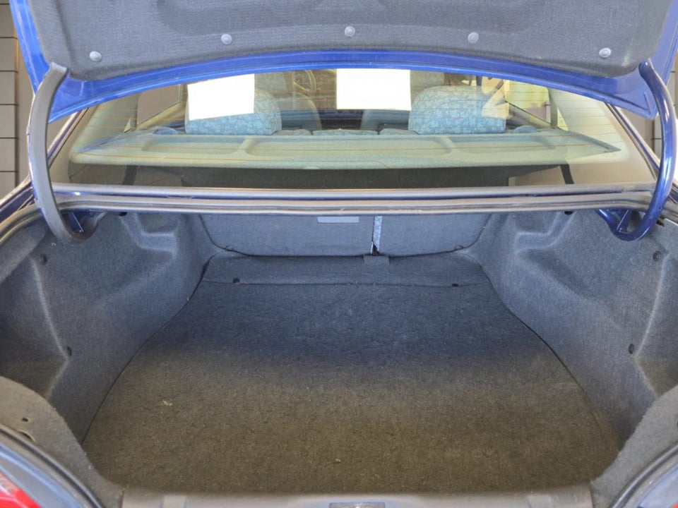 Peugeot 406 1,8 SL 4d