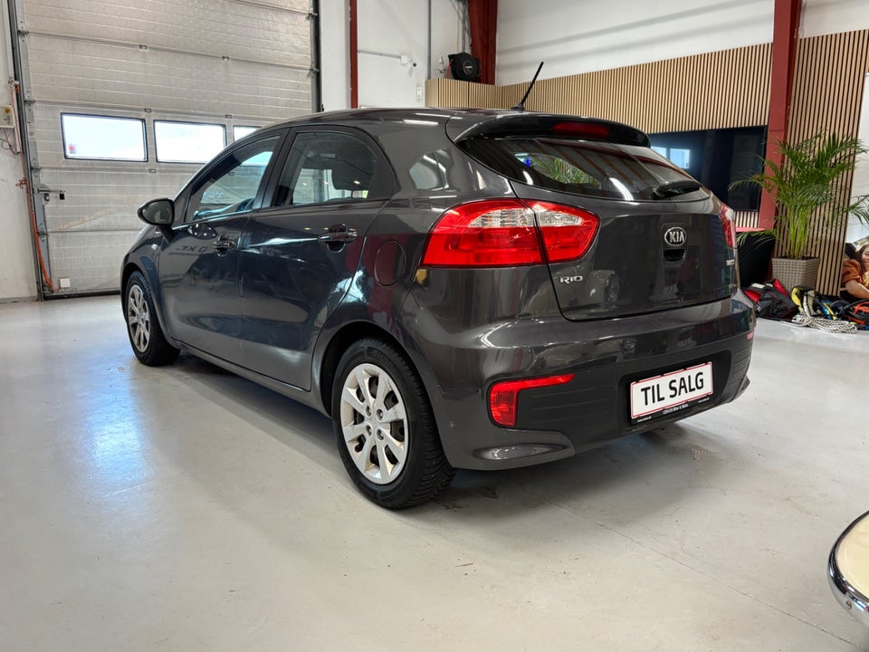 Kia Rio 1,2 CVVT Style+ 5d