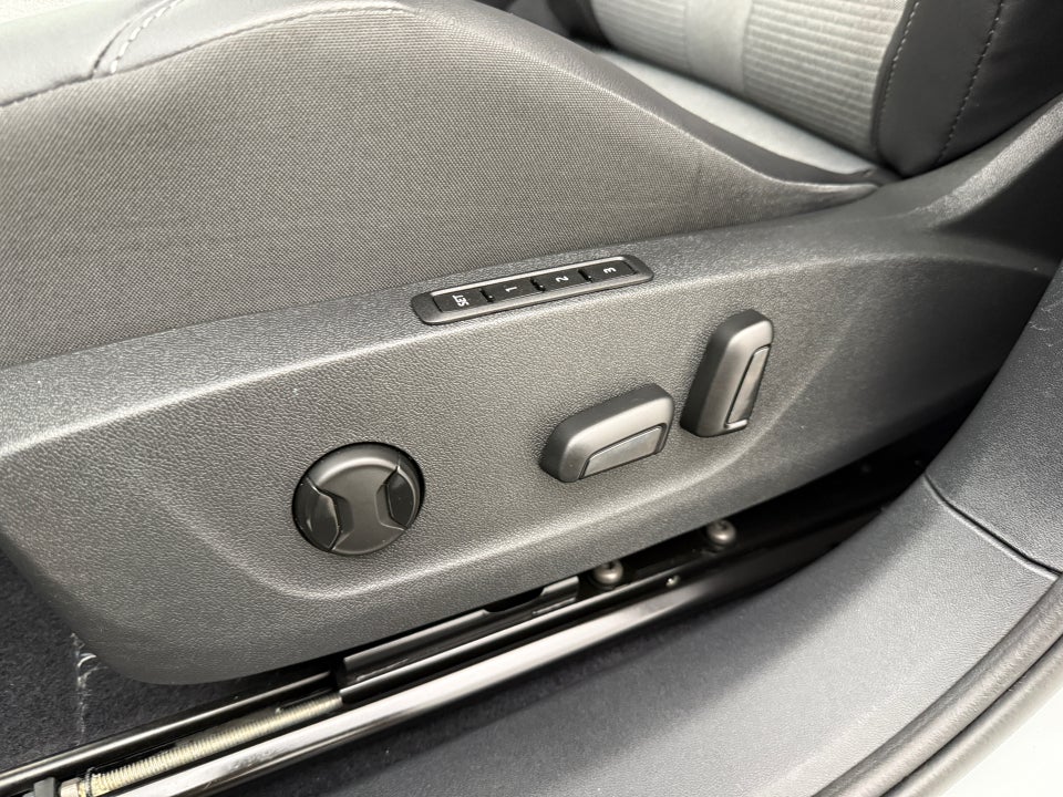 Skoda Enyaq 80 iV Loft 5d