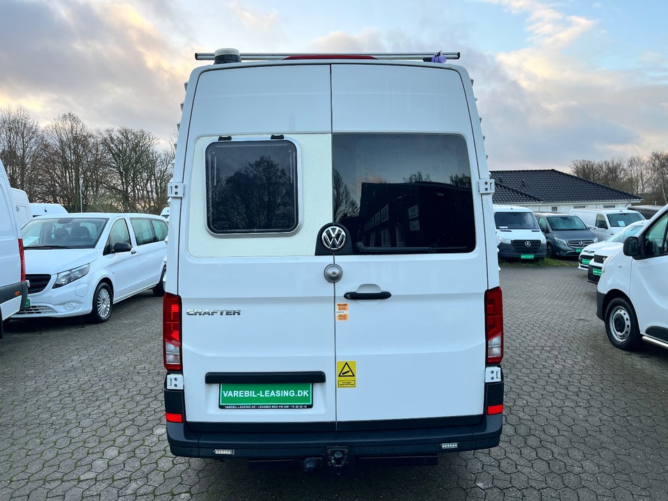 VW Crafter 30 2,0 TDi 140 Kassevogn L3H3 aut.