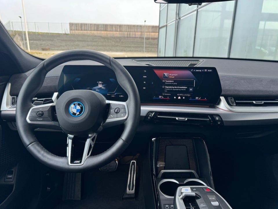 BMW iX2 eDrive20 M-Sport 5d