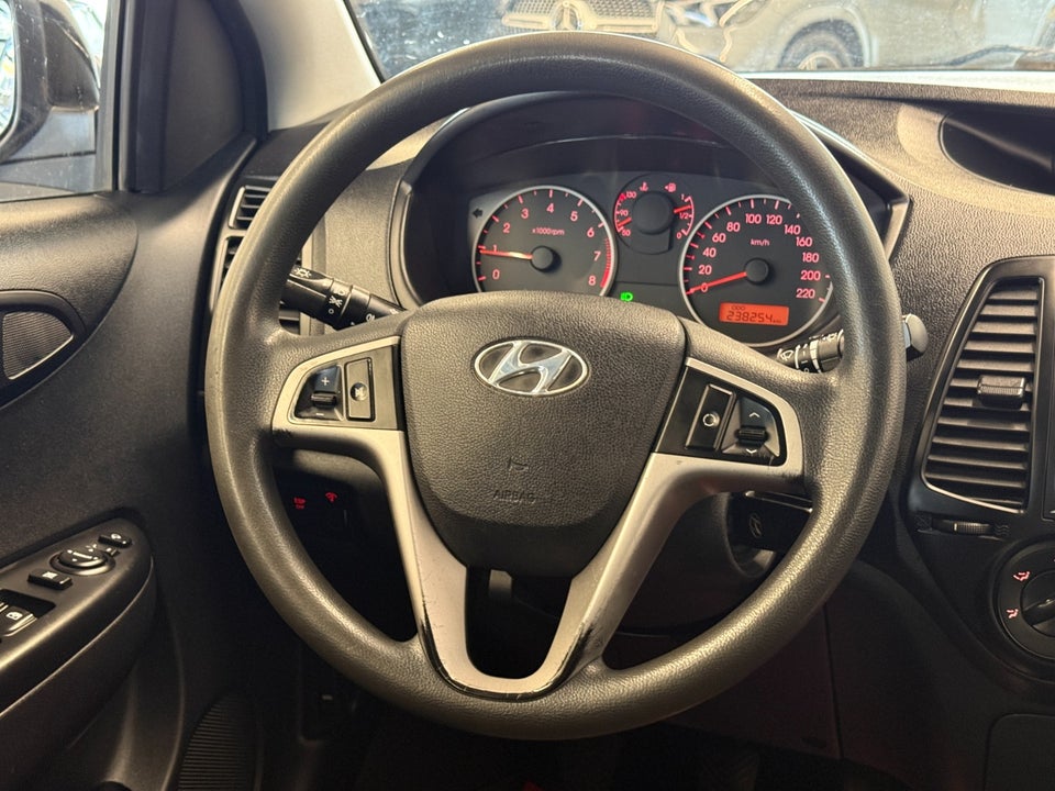 Hyundai i20 1,25 Classic 5d