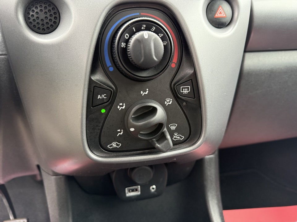 Toyota Aygo 1,0 VVT-i x 3d