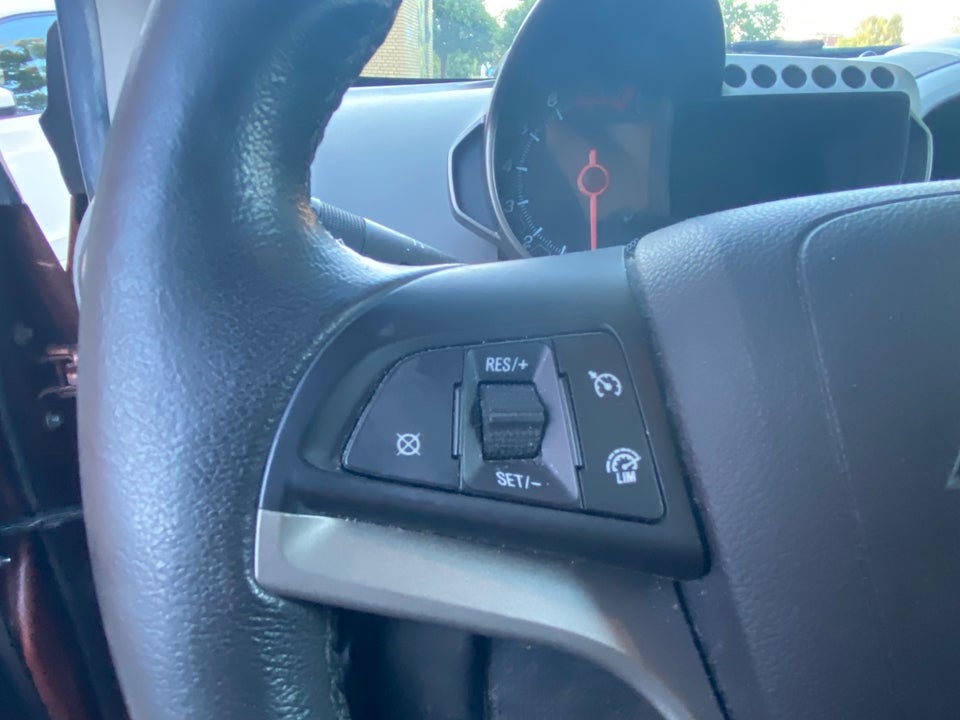 Chevrolet Aveo 1,2 LTZ 5d