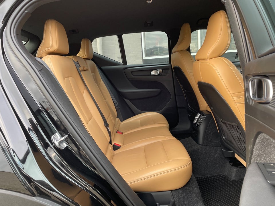 Volvo XC40 1,5 T4 ReCharge Inscription aut. 5d