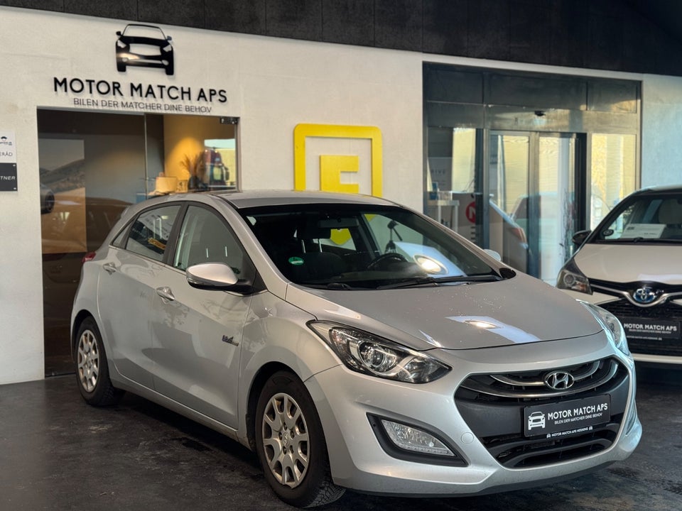 Hyundai i30 1,6 CRDi 110 Style Eco 5d