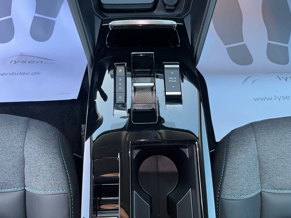 Citroën ë-C4 X 50 Shine 4d