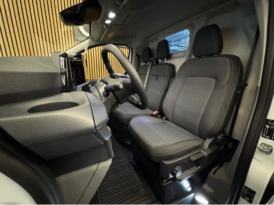 Ford Transit Custom 320L 2,0 EcoBlue Limited aut.