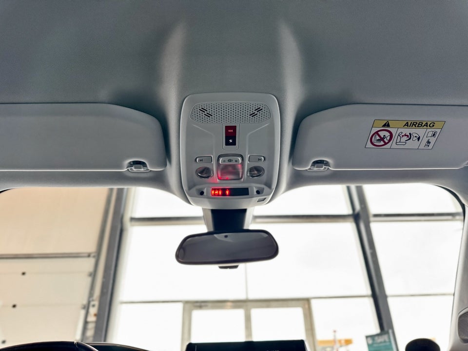 Peugeot 2008 1,2 PureTech 130 Selection Tech EAT8 5d