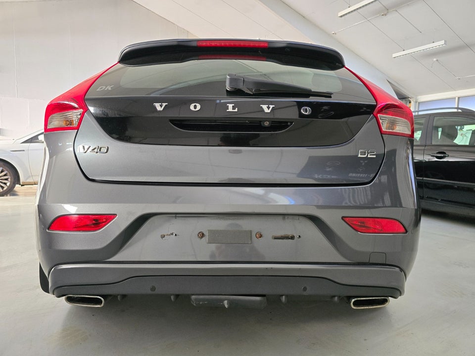 Volvo V40 1,6 D2 115 Momentum 5d