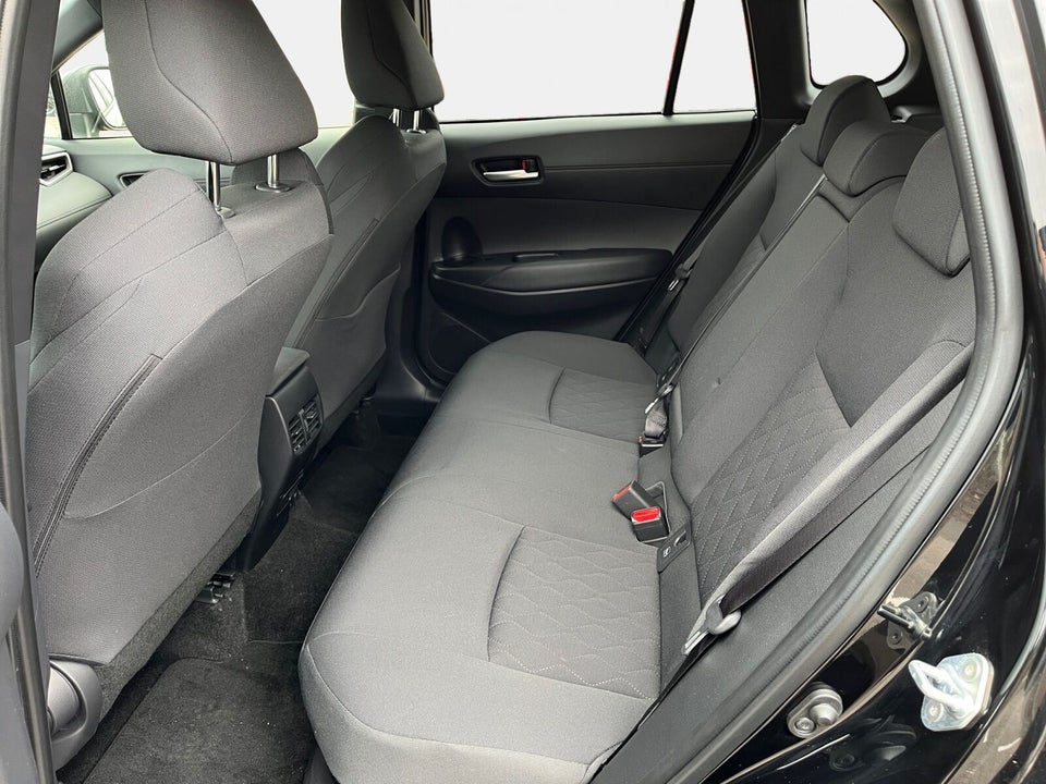 Toyota Corolla Cross 1,8 Hybrid Style CVT 5d