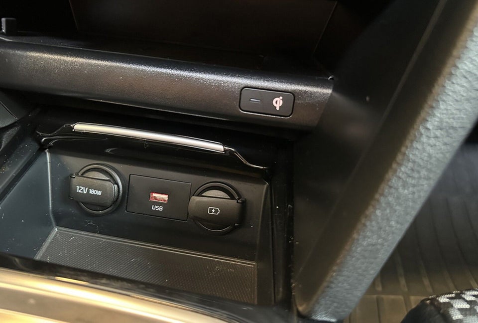Kia XCeed 1,6 PHEV Upgrade Intro DCT 5d