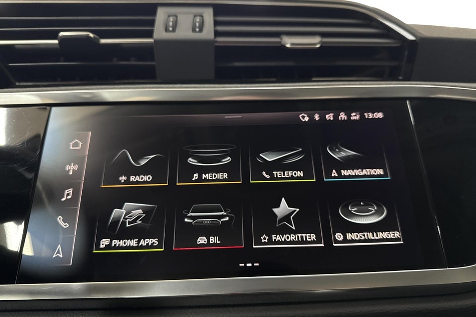 Audi Q3 45 TFSi e Attitude plus S-tr. 5d