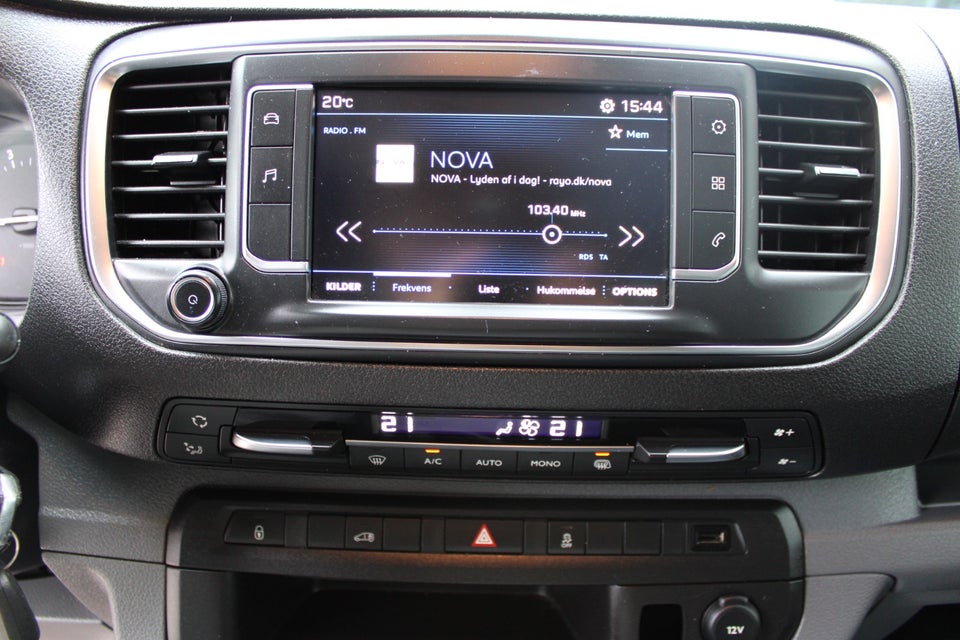 Peugeot Expert 2,0 BlueHDi 120 L2 Plus Van