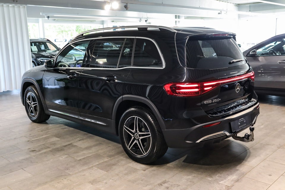 Mercedes EQB250+ AMG Advance 5d