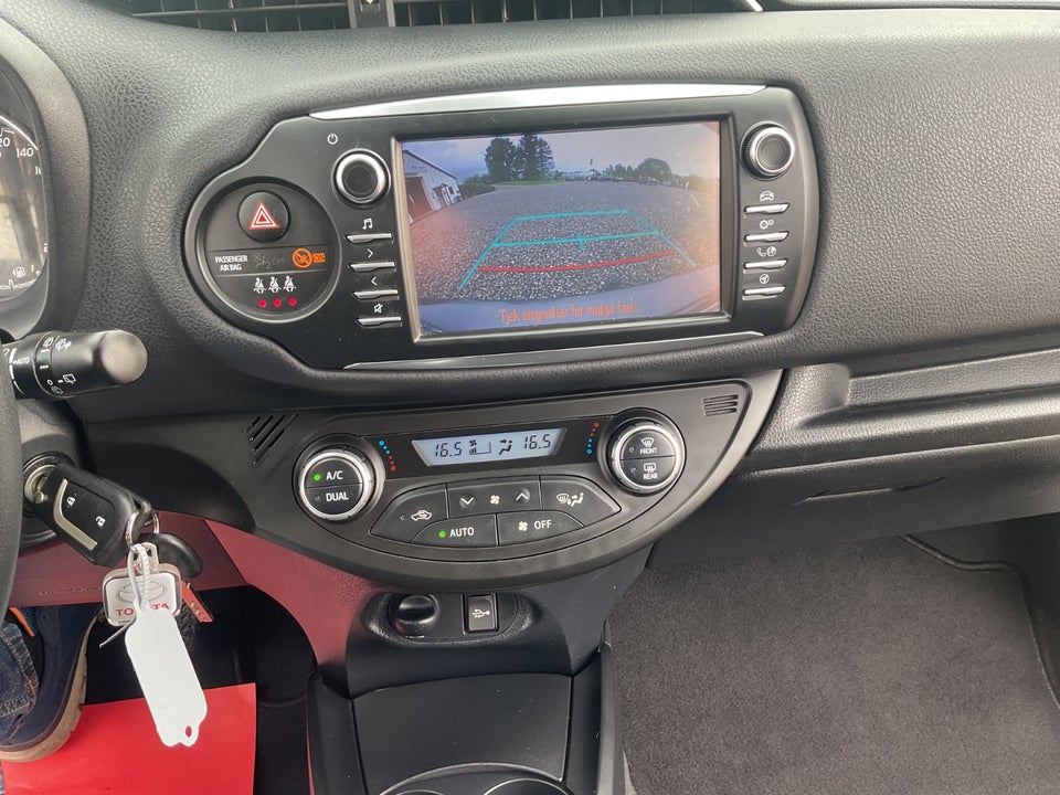 Toyota Yaris 1,5 VVT-iE T2 Premium 5d